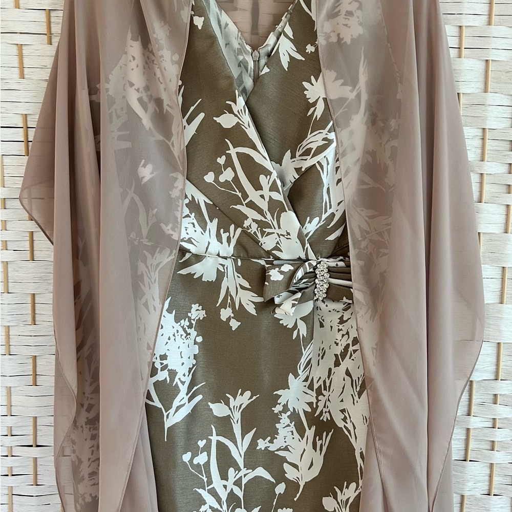 Ursula of Switzerland Elegant Floral Dress with Sheer Shawl/Scarf